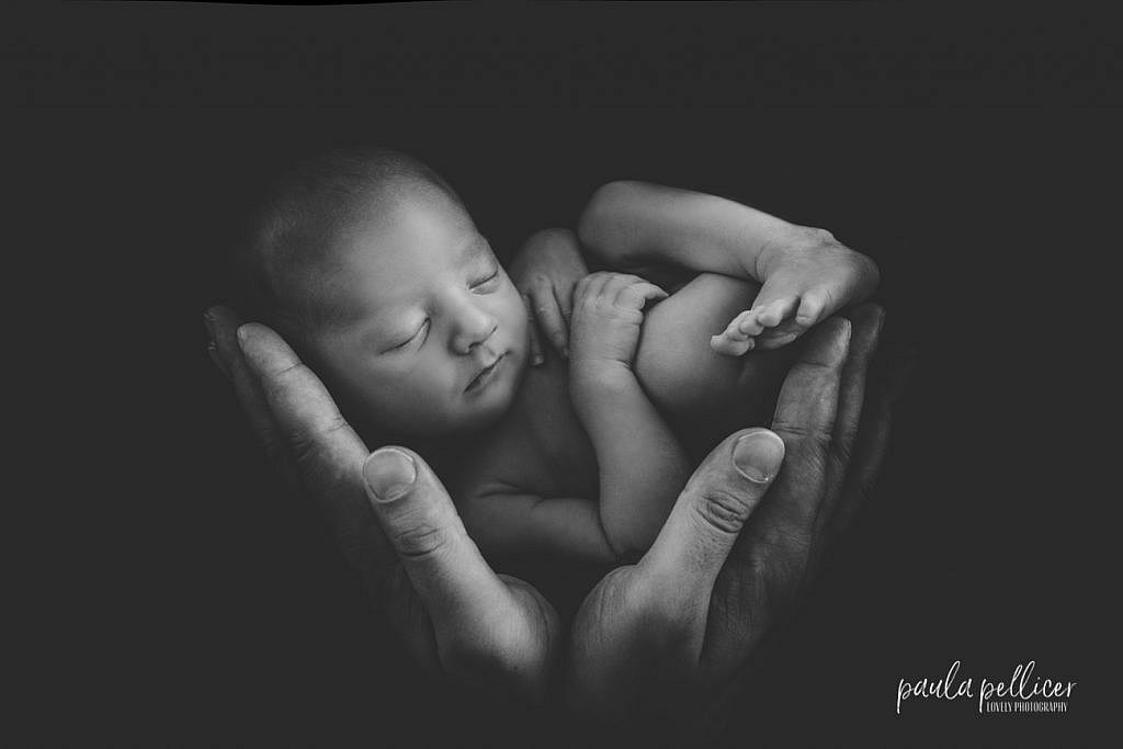 Fotografía Natural de Bebés Recién Nacidos, Newborn en Barcelona.