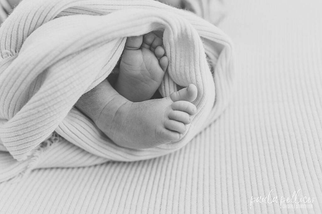 Sesión de fotos de recién nacido con padres